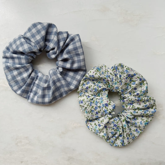 Set of two scrunchies